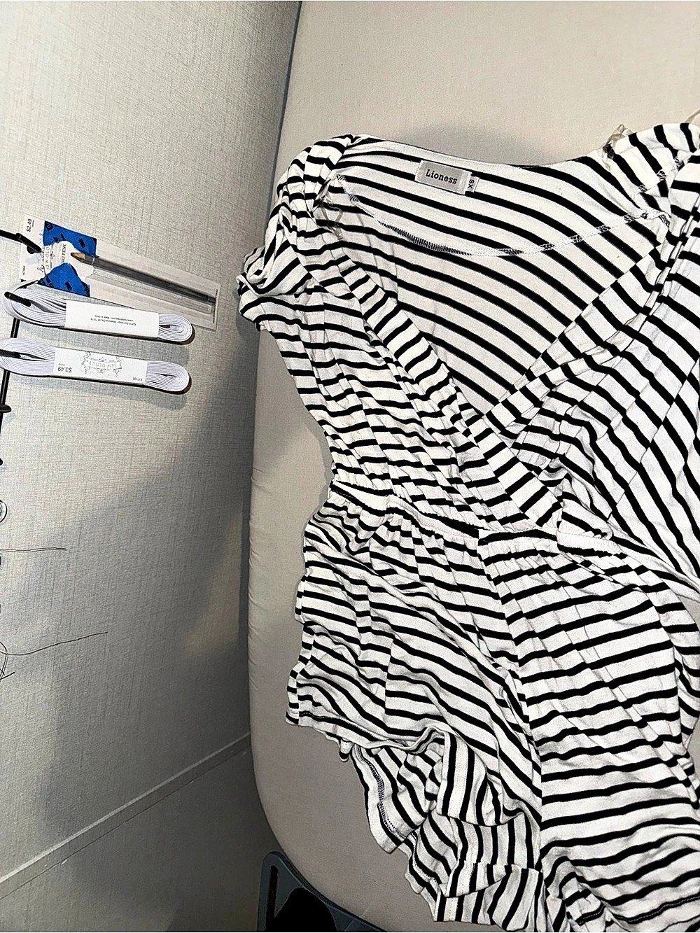 Lioness Striped Short Sleeve Top in Black & White Size XS